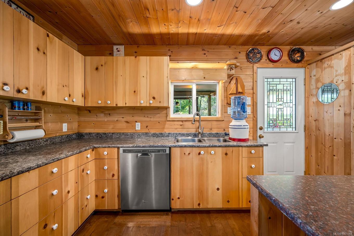 1415 Baikie Rd, Denman Island, BC