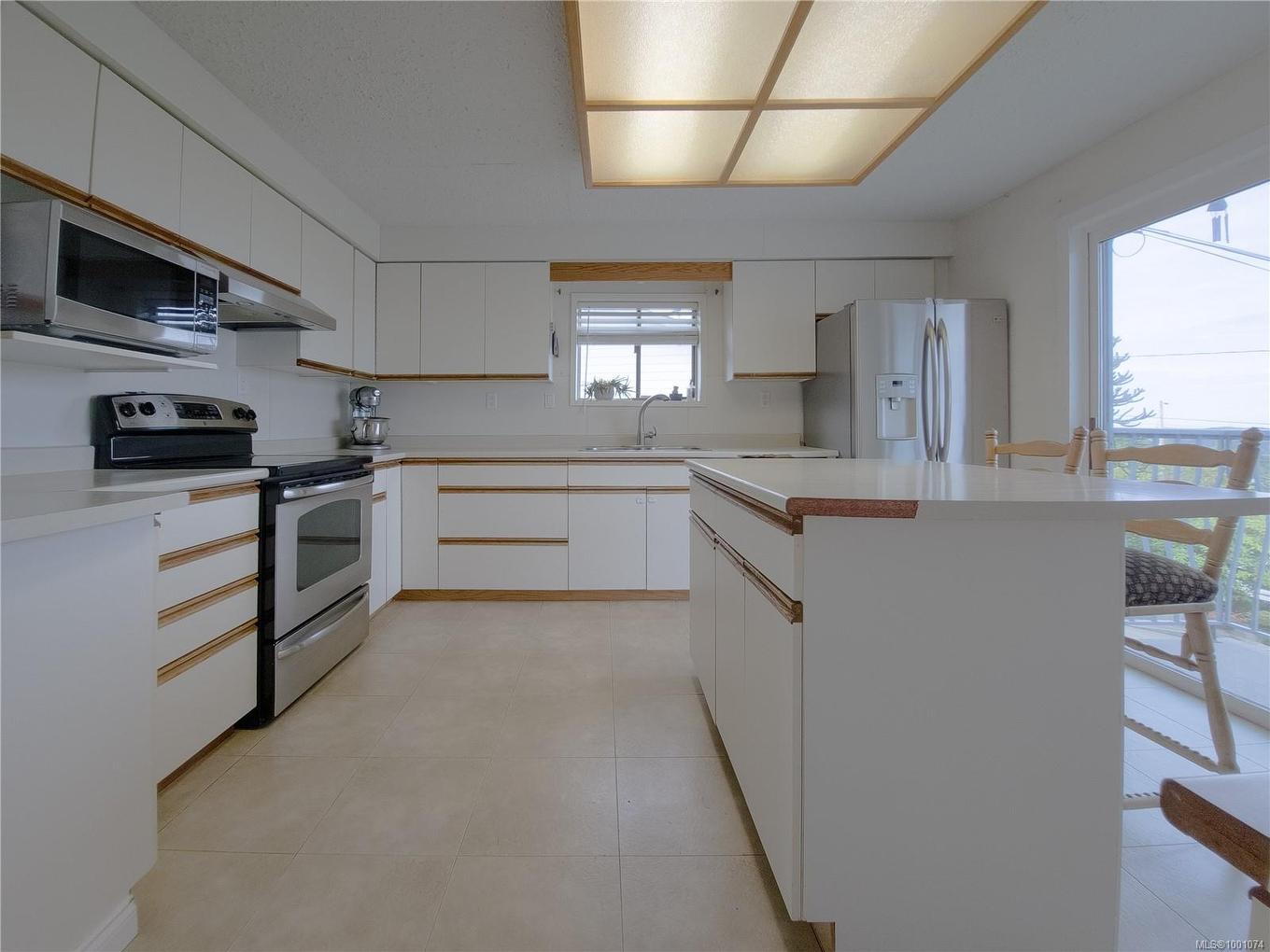 2287 Chelohsin Cres, Port Mcneill, BC