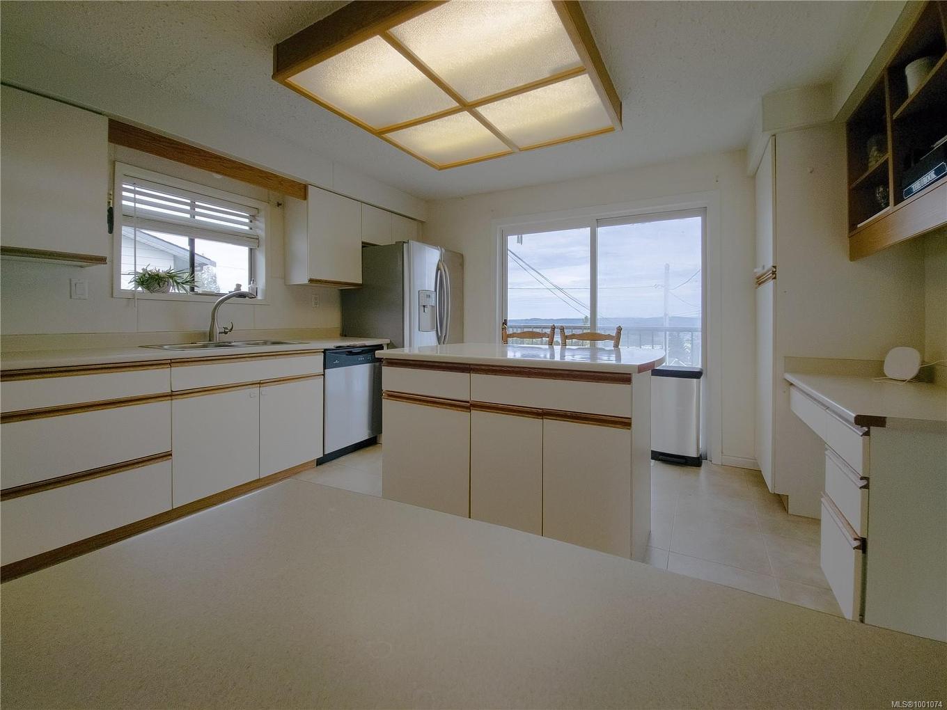 2287 Chelohsin Cres, Port Mcneill, BC