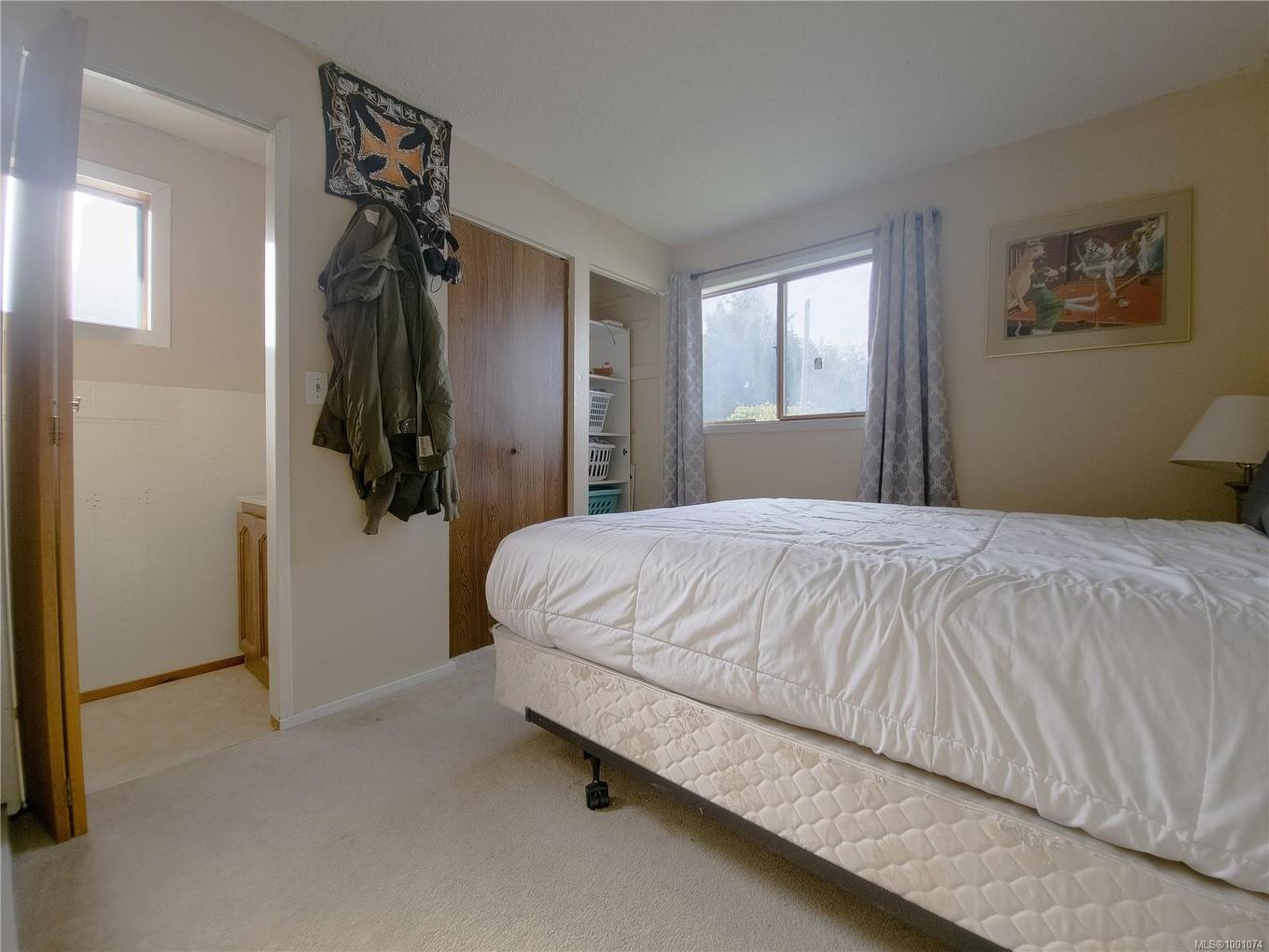 2287 Chelohsin Cres, Port Mcneill, BC