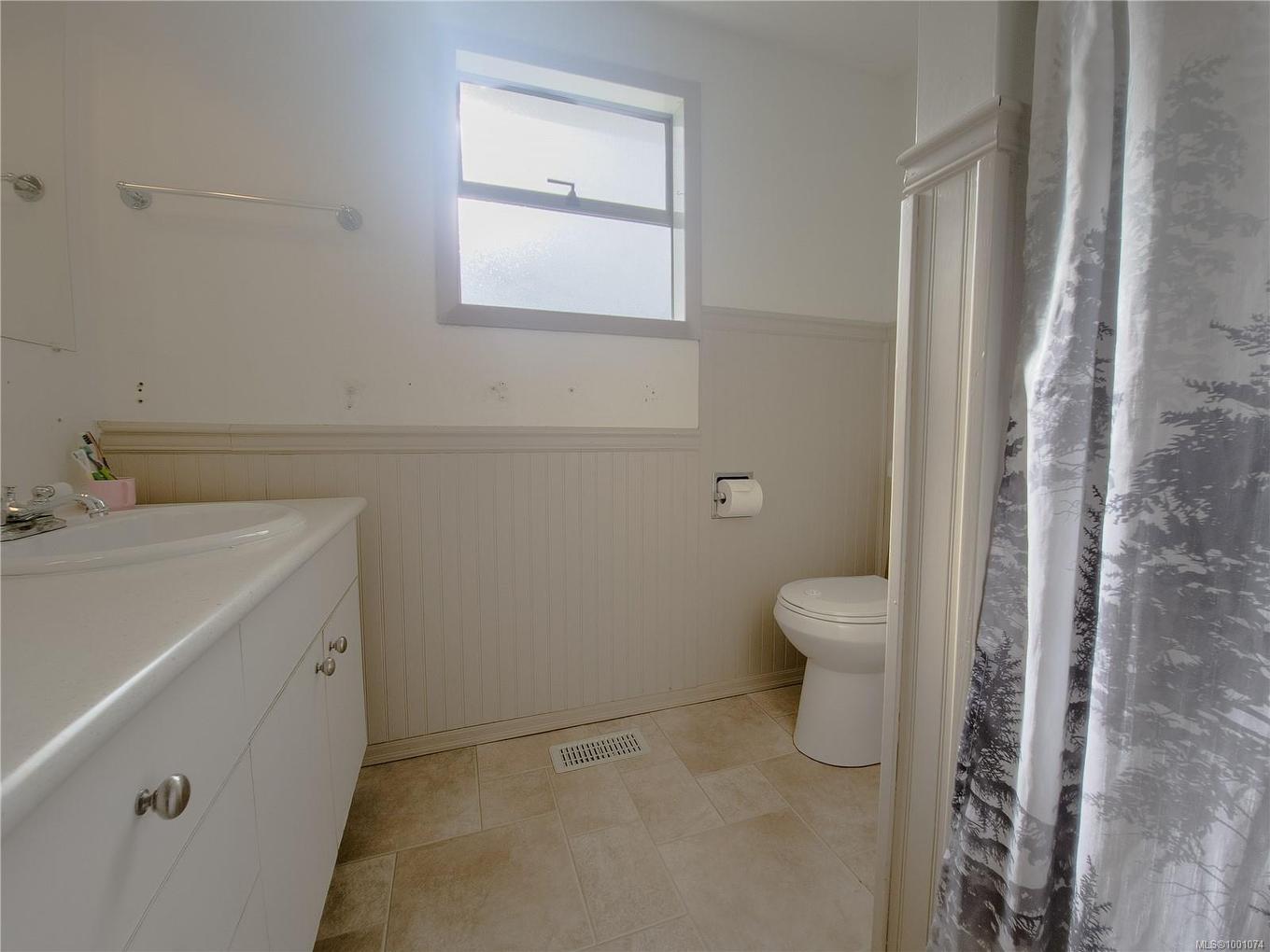 2287 Chelohsin Cres, Port Mcneill, BC