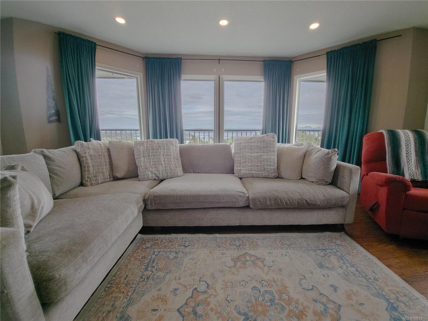 2287 Chelohsin Cres, Port Mcneill, BC