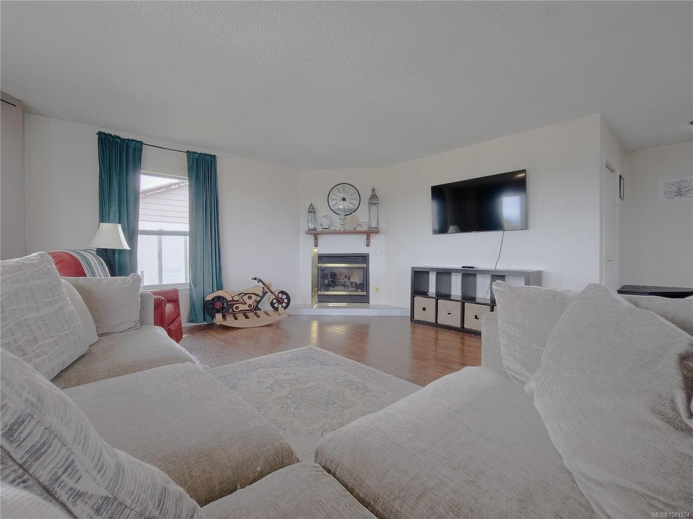 2287 Chelohsin Cres, Port Mcneill, BC