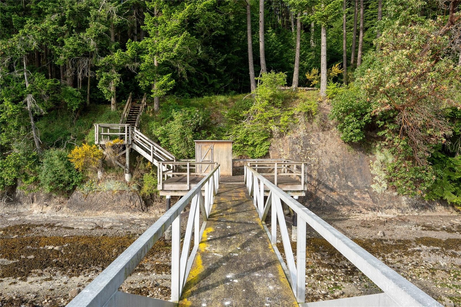 260 Little Mountain Rd, Salt Spring, BC