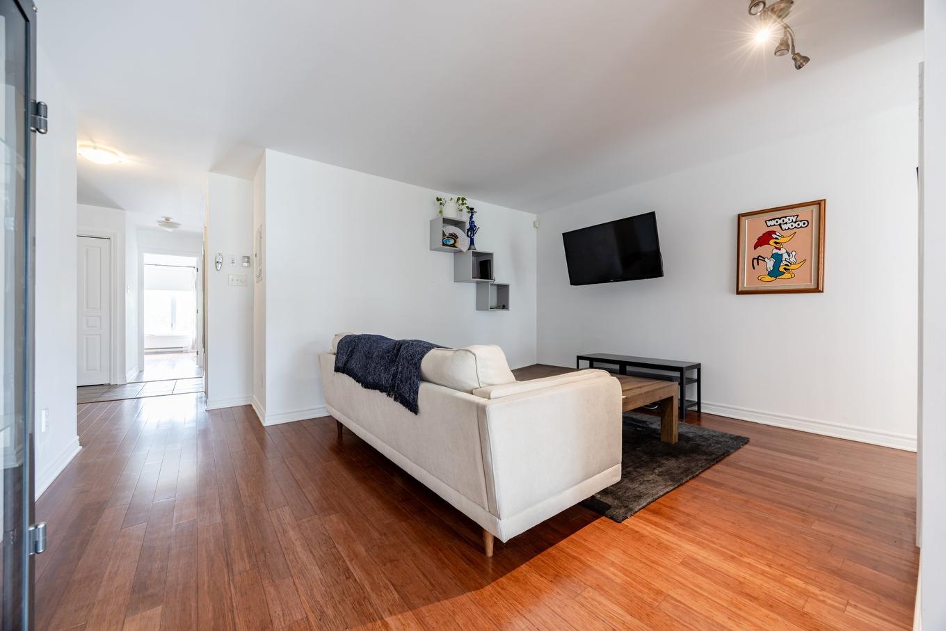 Living room - 3-4595 Ch. Des Prairies, Brossard, QC - Indoor