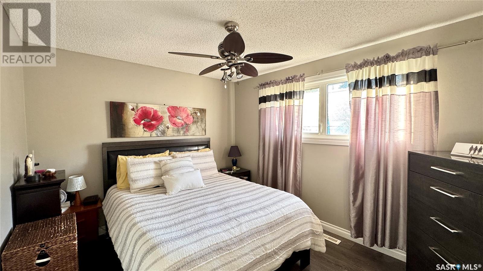 122 Hamilton Street, Davidson, SK - Indoor Photo Showing Bedroom