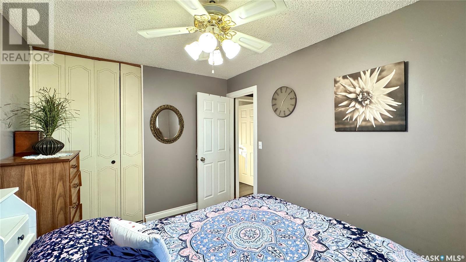 122 Hamilton Street, Davidson, SK - Indoor Photo Showing Bedroom