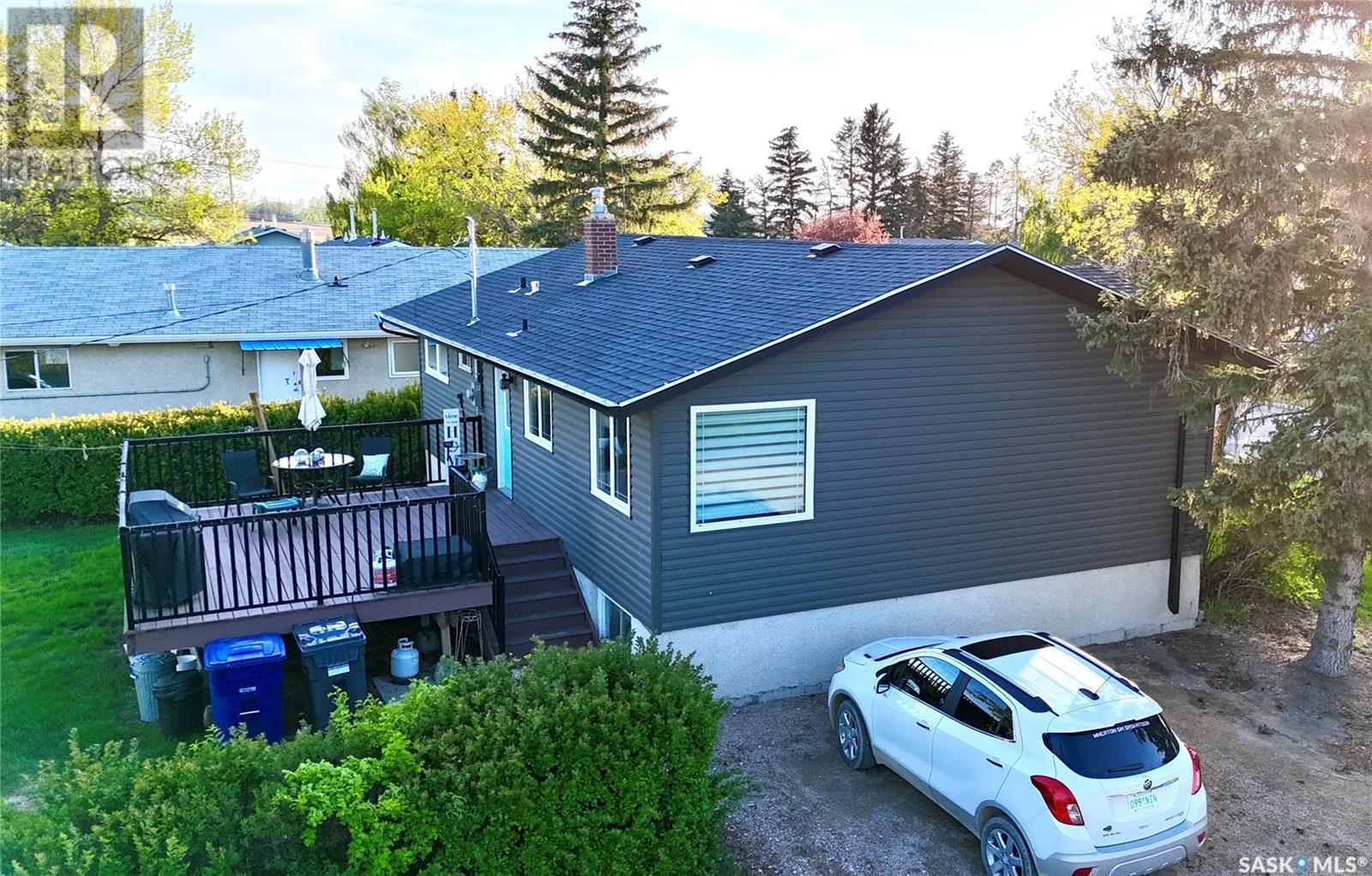 122 Hamilton Street, Davidson, SK - Outdoor