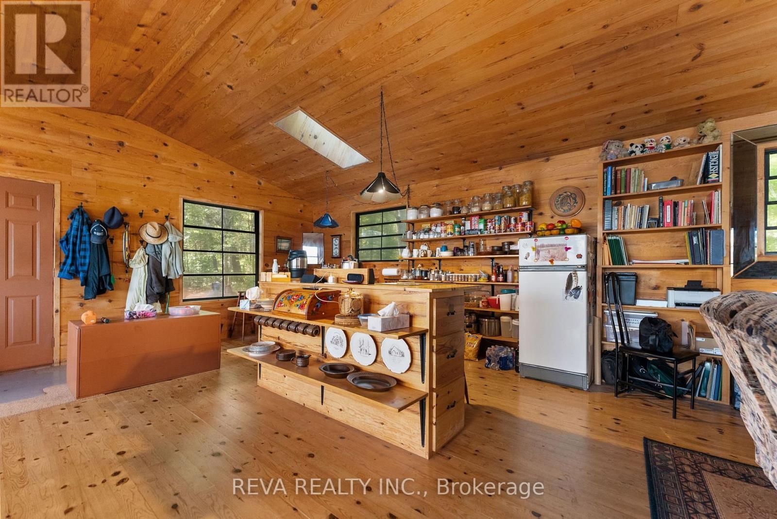 368 Addington Road, Addington Highlands (Addington Highlands), ON - Indoor Photo Showing Other Room