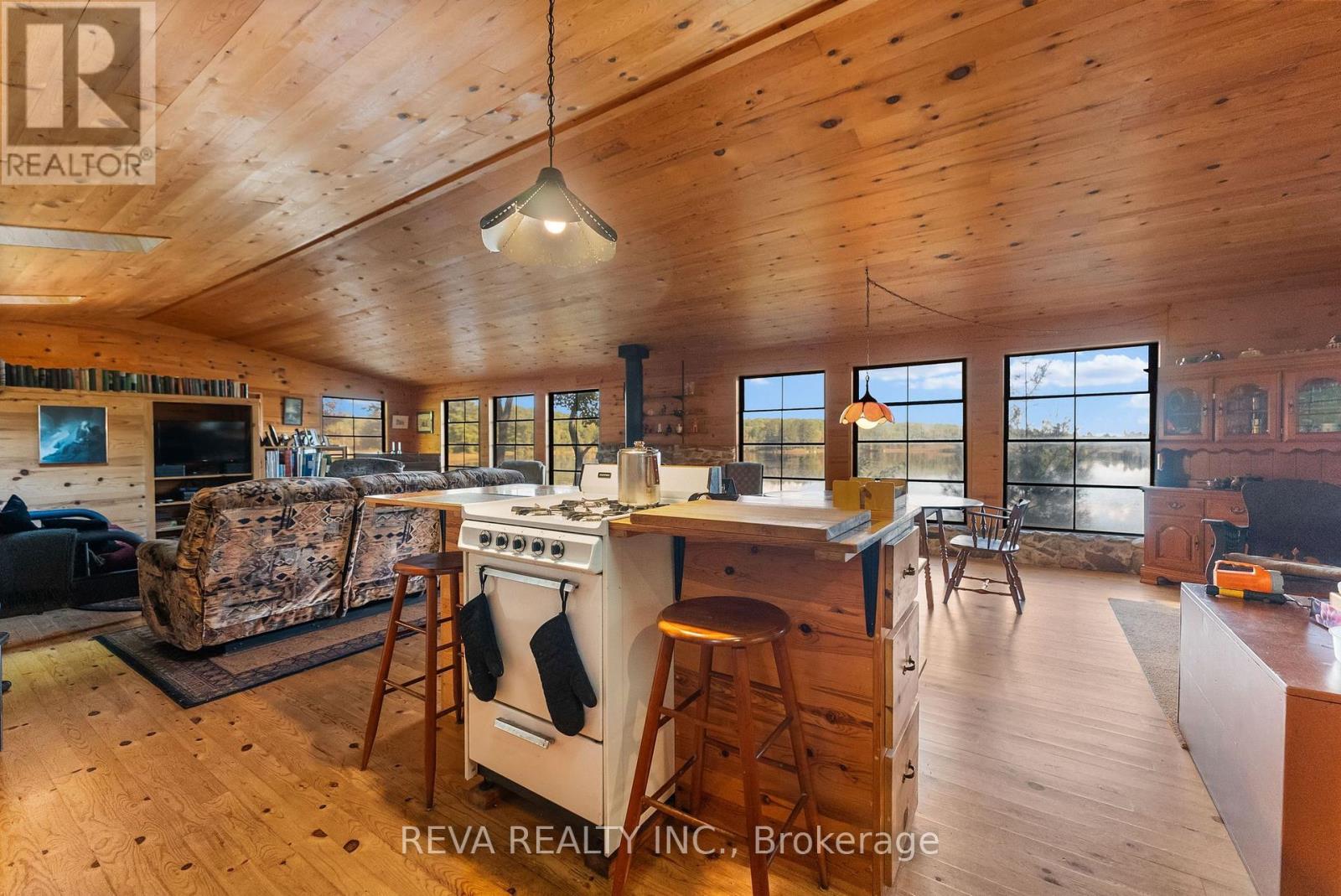 368 Addington Road, Addington Highlands (Addington Highlands), ON - Indoor