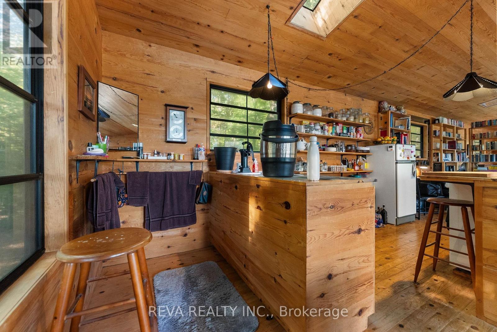 368 Addington Road, Addington Highlands (Addington Highlands), ON - Indoor Photo Showing Other Room