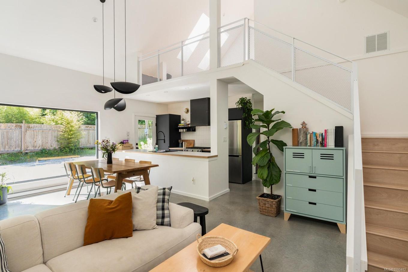 146 Menhinick Dr, Salt Spring, BC