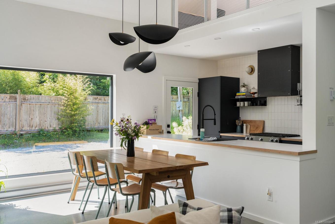 146 Menhinick Dr, Salt Spring, BC