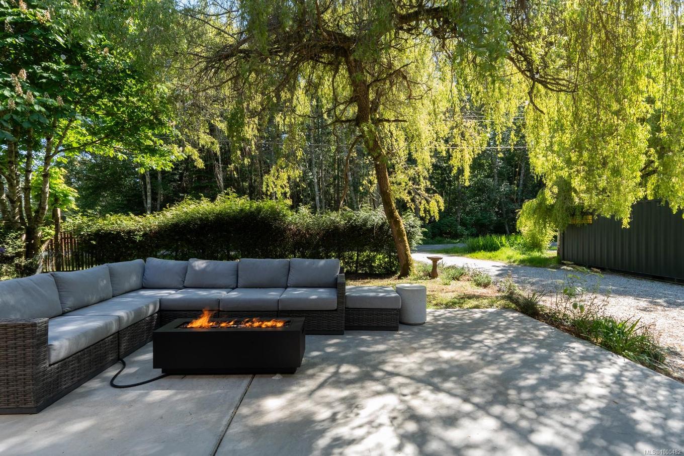 146 Menhinick Dr, Salt Spring, BC