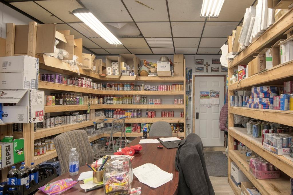 Bureau - 14 Rue Langlois, Granby, QC - Indoor