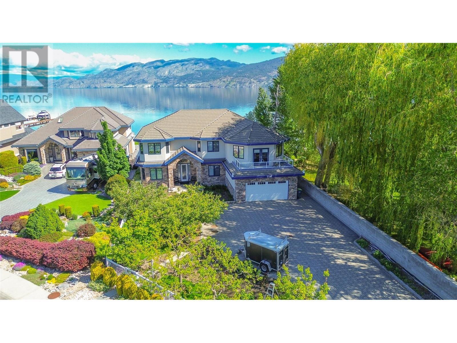2350 Landry Crescent, Summerland, BC - Outdoor