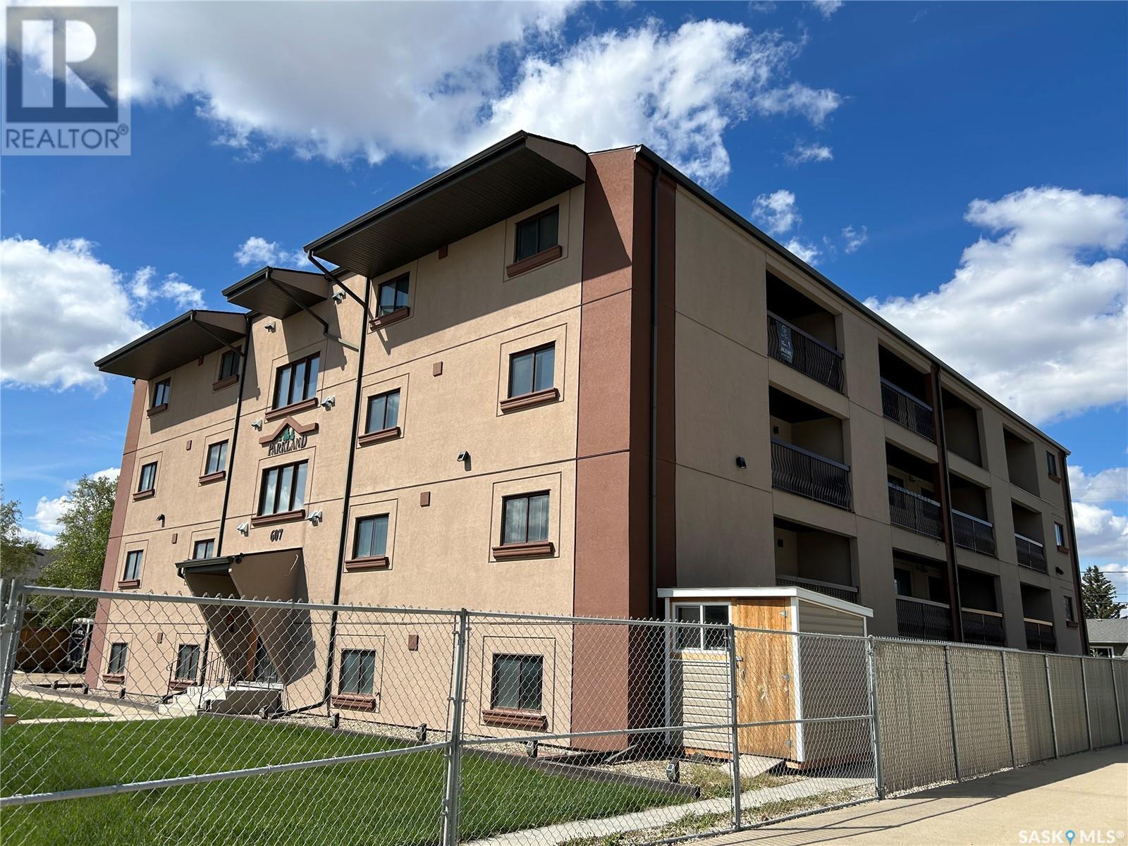 106 607 10Th Street, Humboldt, SK - Outdoor