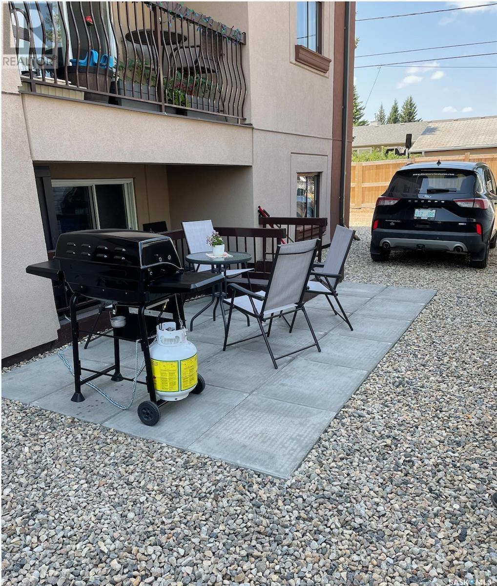 106 607 10Th Street, Humboldt, SK - Outdoor