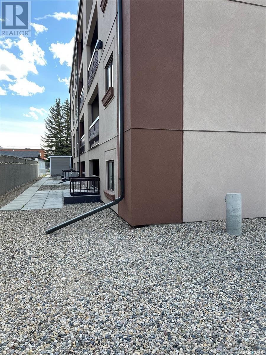 106 607 10Th Street, Humboldt, SK - Outdoor