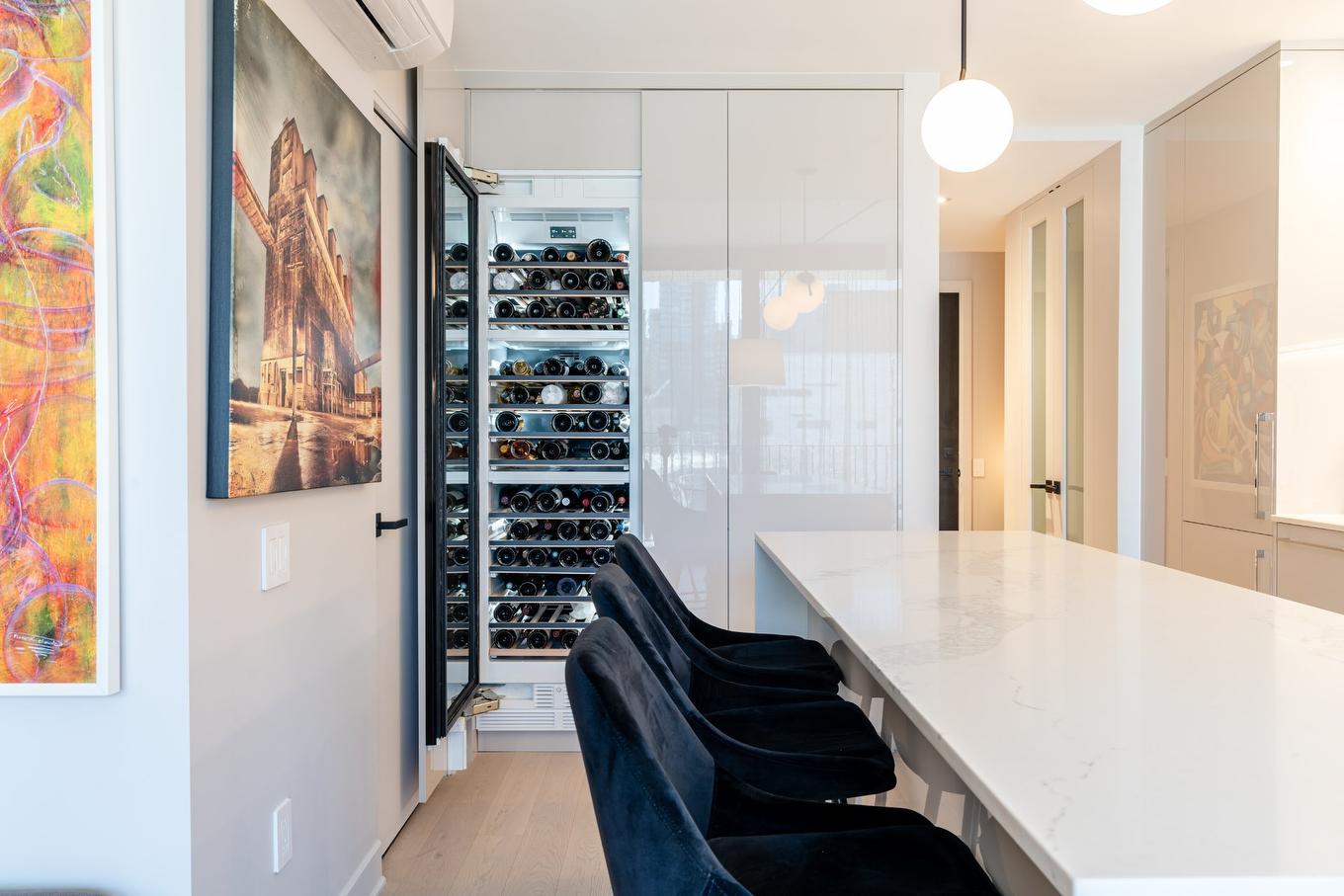 Cuisine - 513-1 Boul. De Maisonneuve O., Montréal (Ville-Marie), QC - Indoor