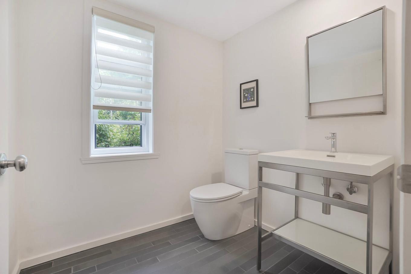 Salle d'eau - 1245 Rue Laurent-Perreault, Chambly, QC - Indoor Photo Showing Bathroom