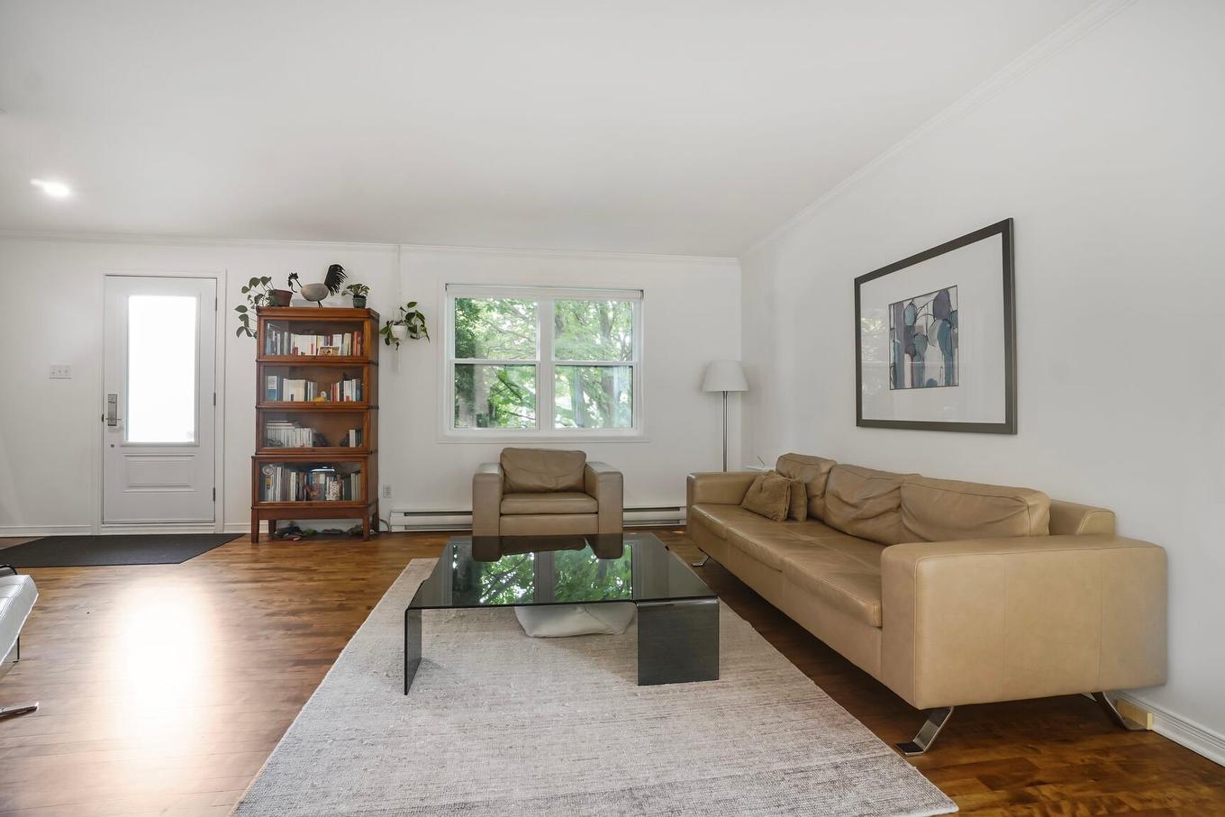 Salon - 1245 Rue Laurent-Perreault, Chambly, QC - Indoor Photo Showing Living Room