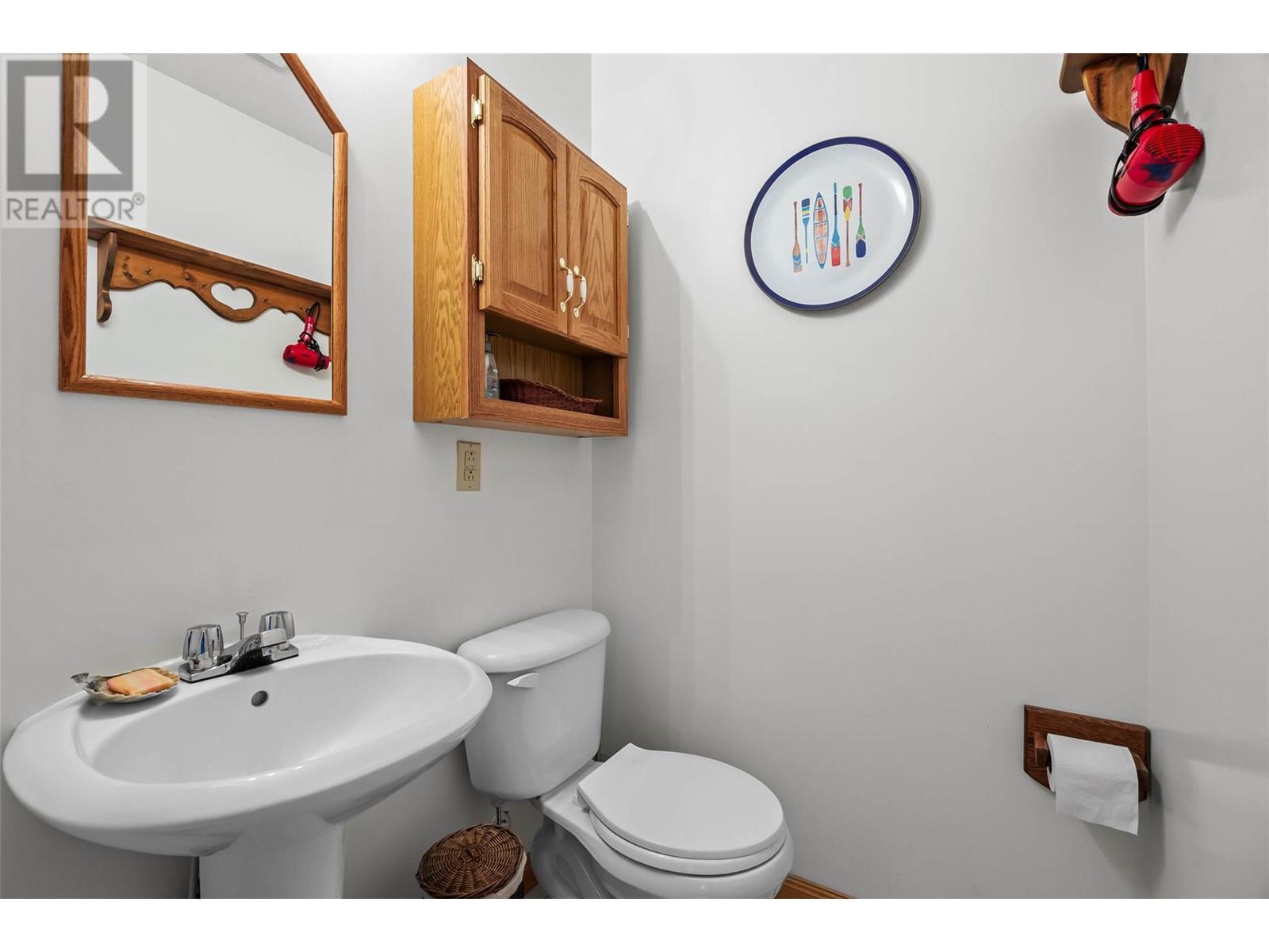 1837 Archibald Road Unit# 115, Blind Bay, BC - Indoor Photo Showing Bathroom