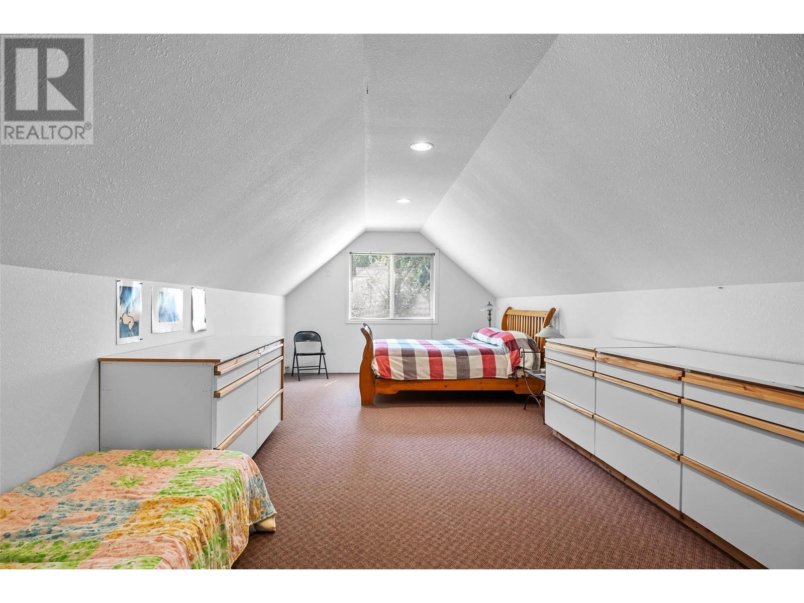 1837 Archibald Road Unit# 115, Blind Bay, BC - Indoor Photo Showing Bedroom