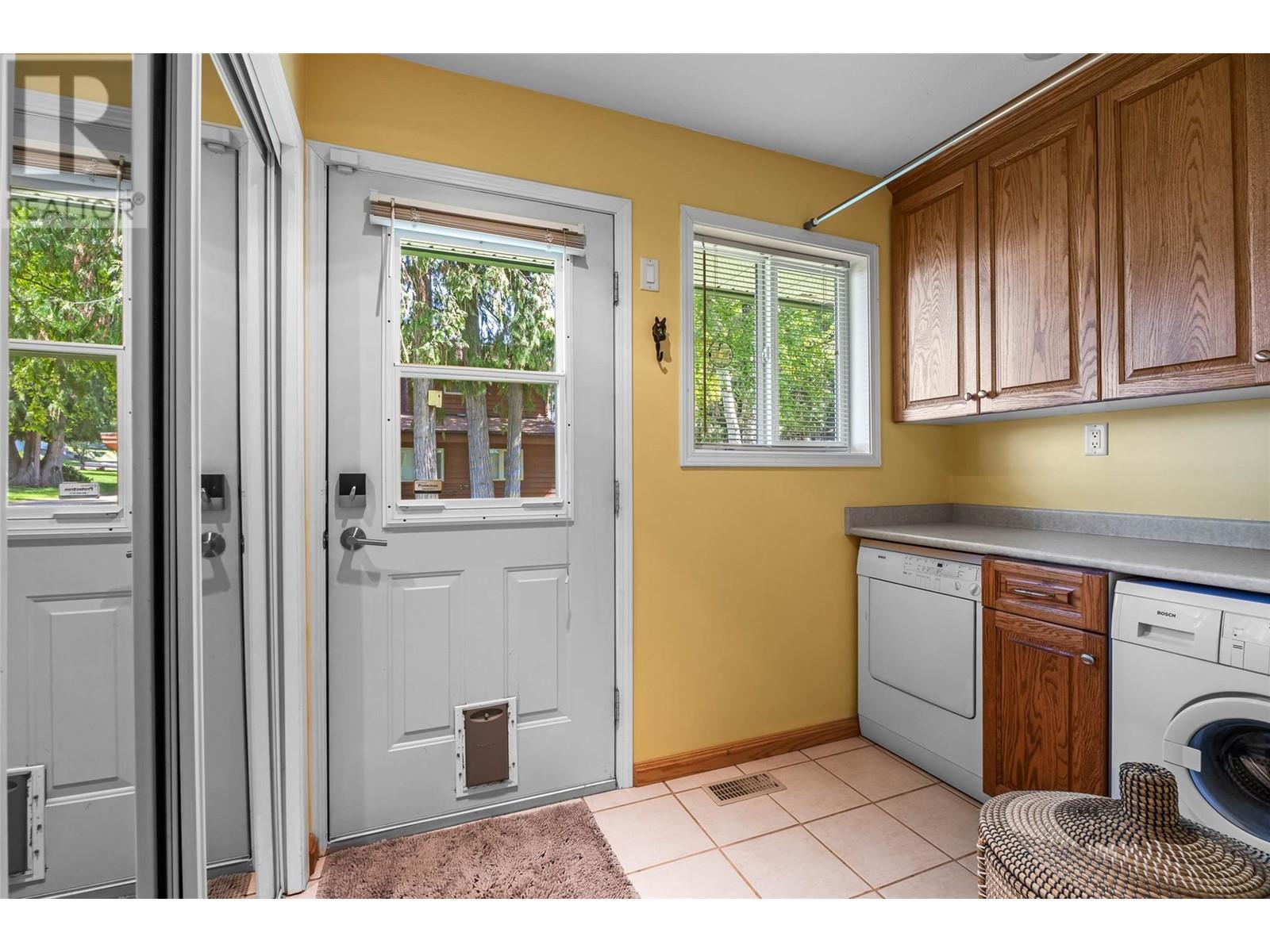1837 Archibald Road Unit# 115, Blind Bay, BC - Indoor Photo Showing Laundry Room