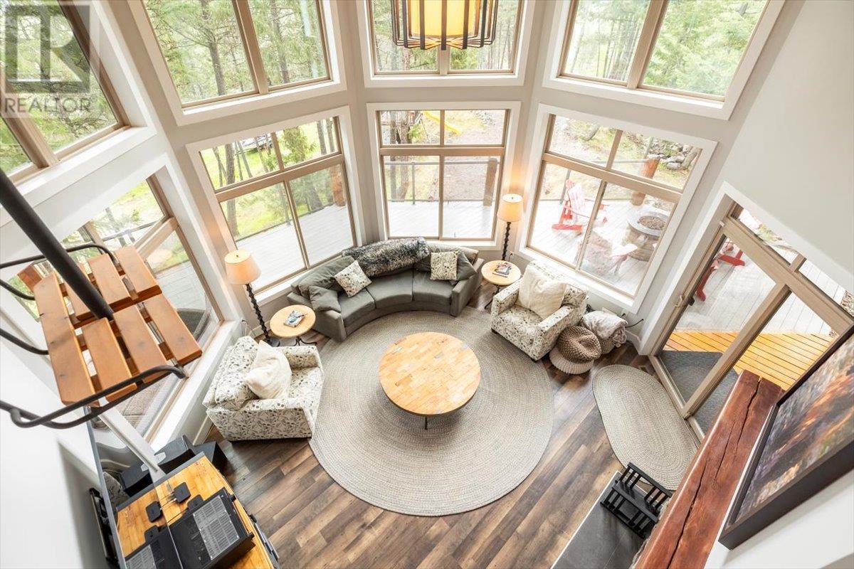 9942 Osprey Landing Drive, Wardner, BC - Indoor Photo Showing Other Room