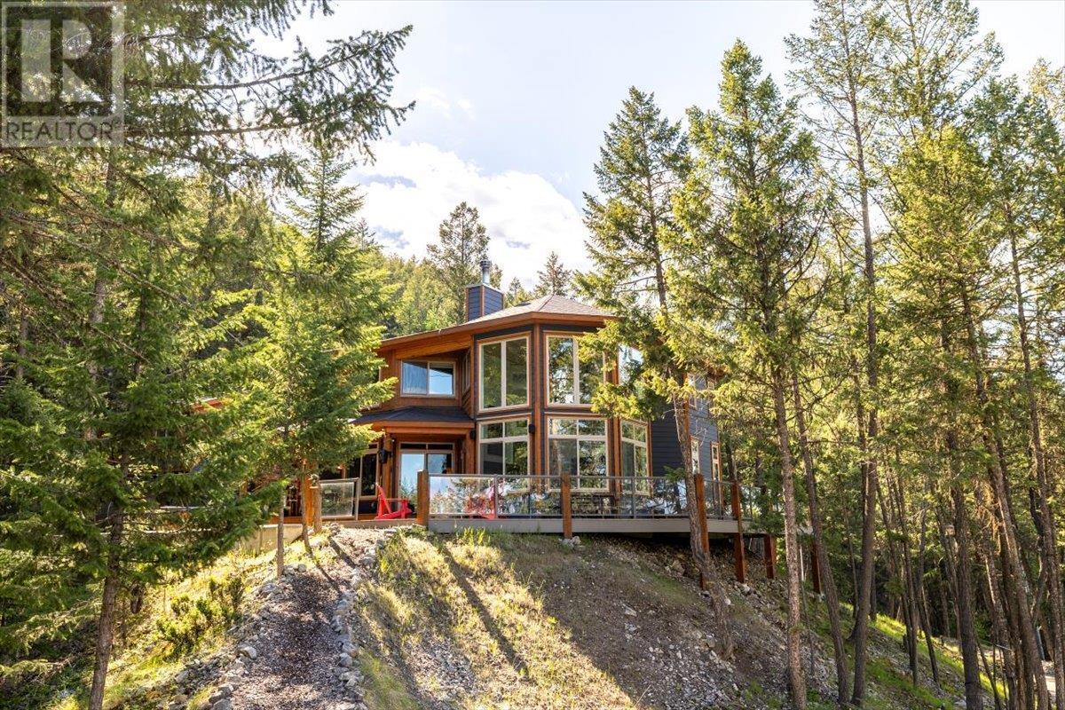 9942 Osprey Landing Drive, Wardner, BC - Outdoor With Deck Patio Veranda