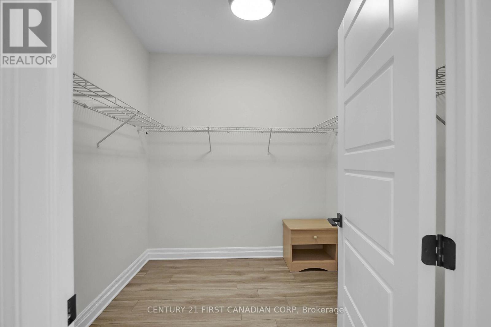 403 Breakwater Boulevard, Central Elgin (Port Stanley), ON - Indoor With Storage