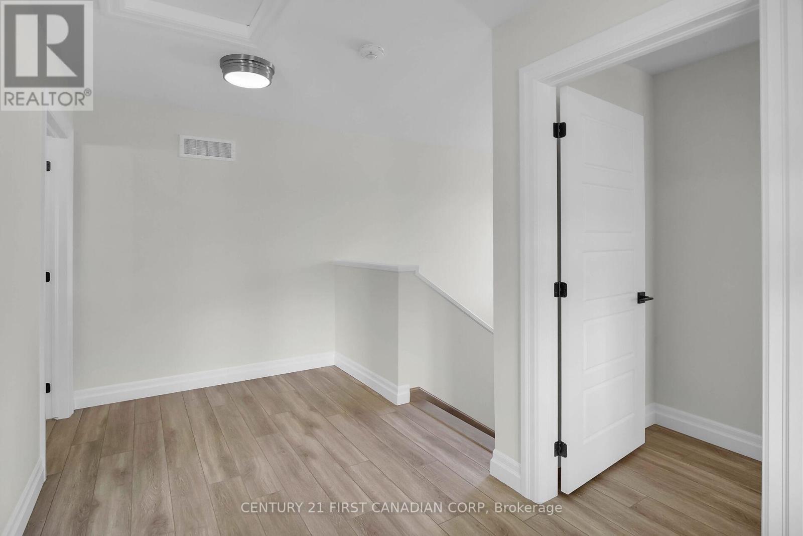 403 Breakwater Boulevard, Central Elgin (Port Stanley), ON - Indoor Photo Showing Other Room