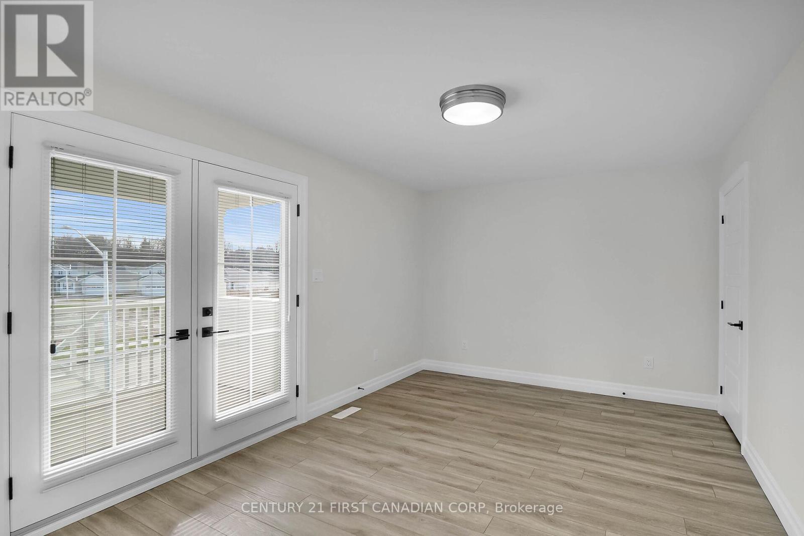 403 Breakwater Boulevard, Central Elgin (Port Stanley), ON - Indoor Photo Showing Other Room