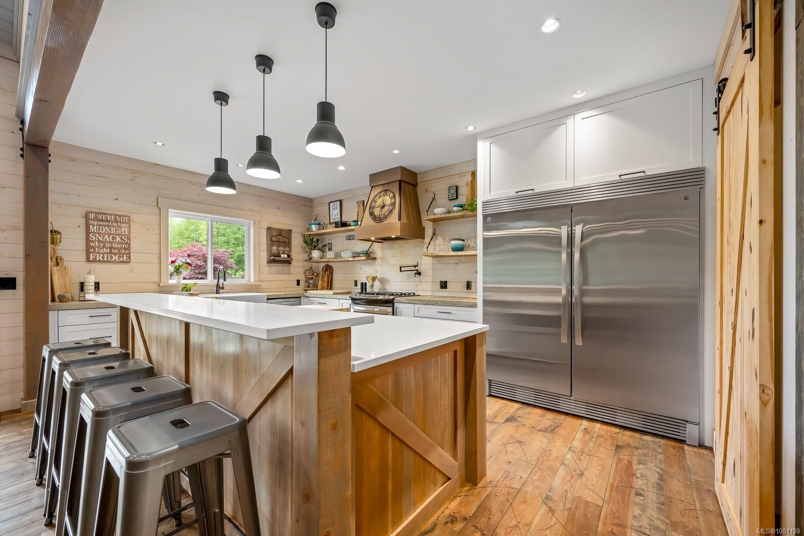 8899 Henderson Ave, Black Creek, BC