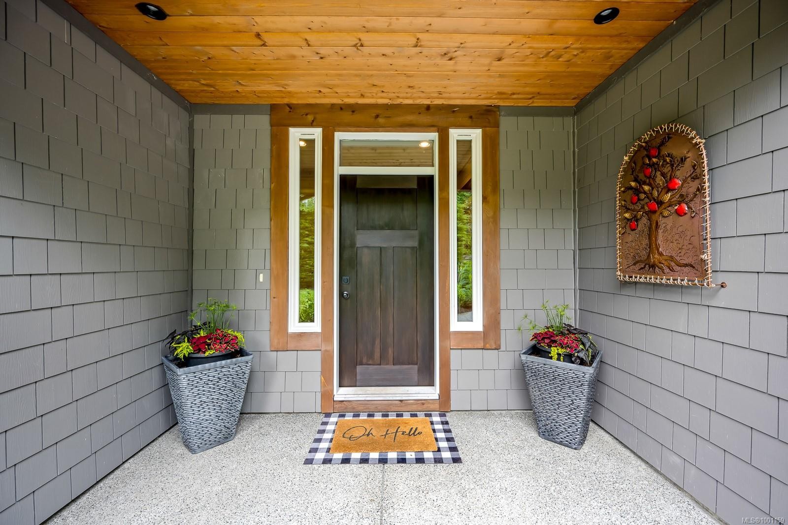 8899 Henderson Ave, Black Creek, BC