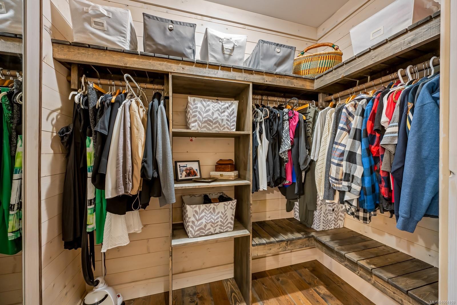 8899 Henderson Ave, Black Creek, BC