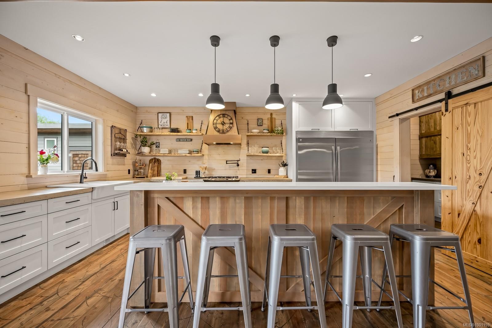 8899 Henderson Ave, Black Creek, BC