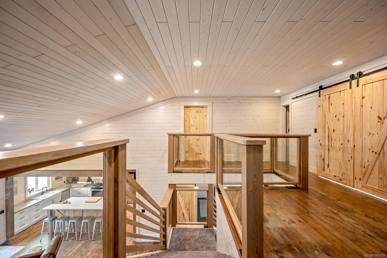 8899 Henderson Ave, Black Creek, BC