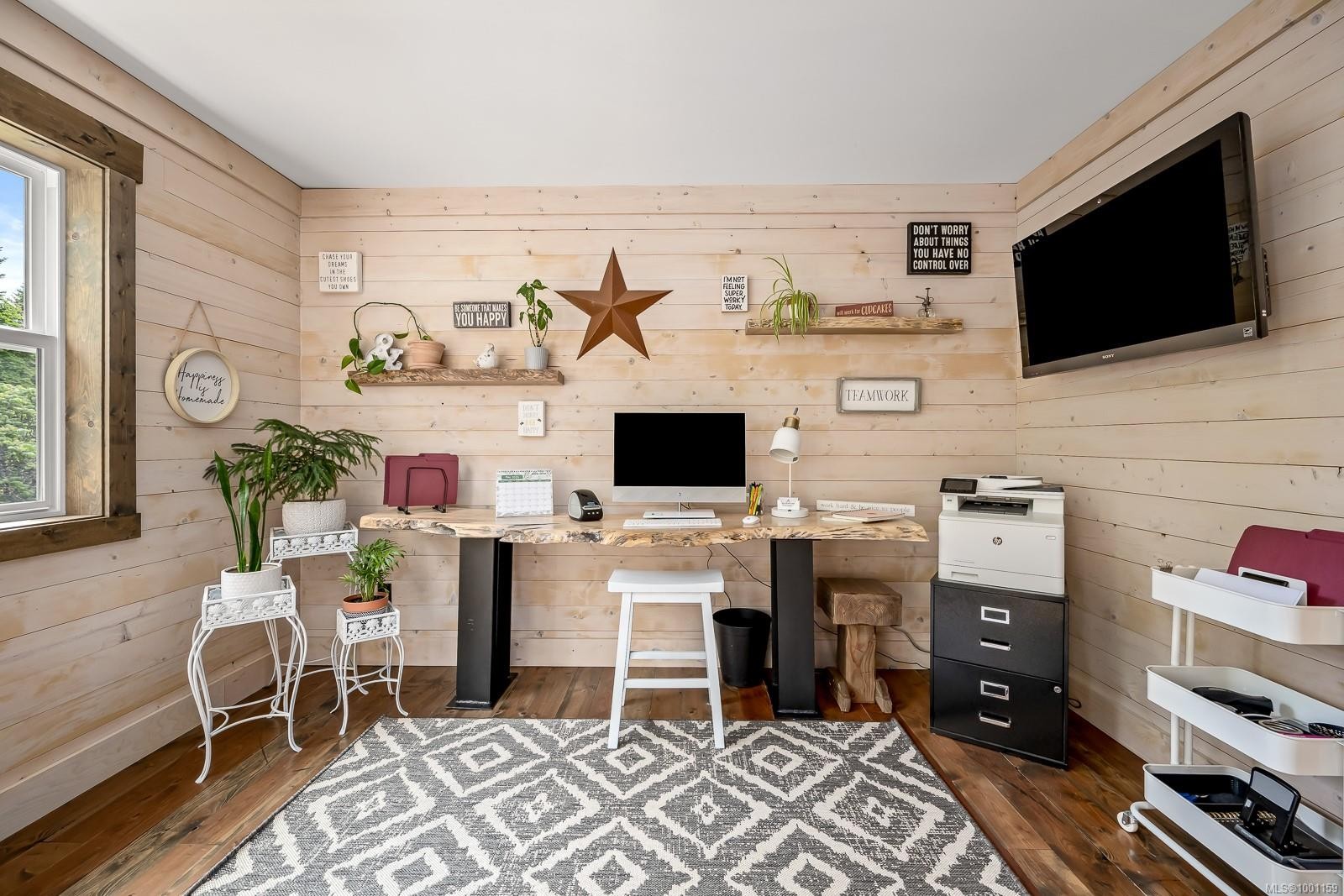 8899 Henderson Ave, Black Creek, BC