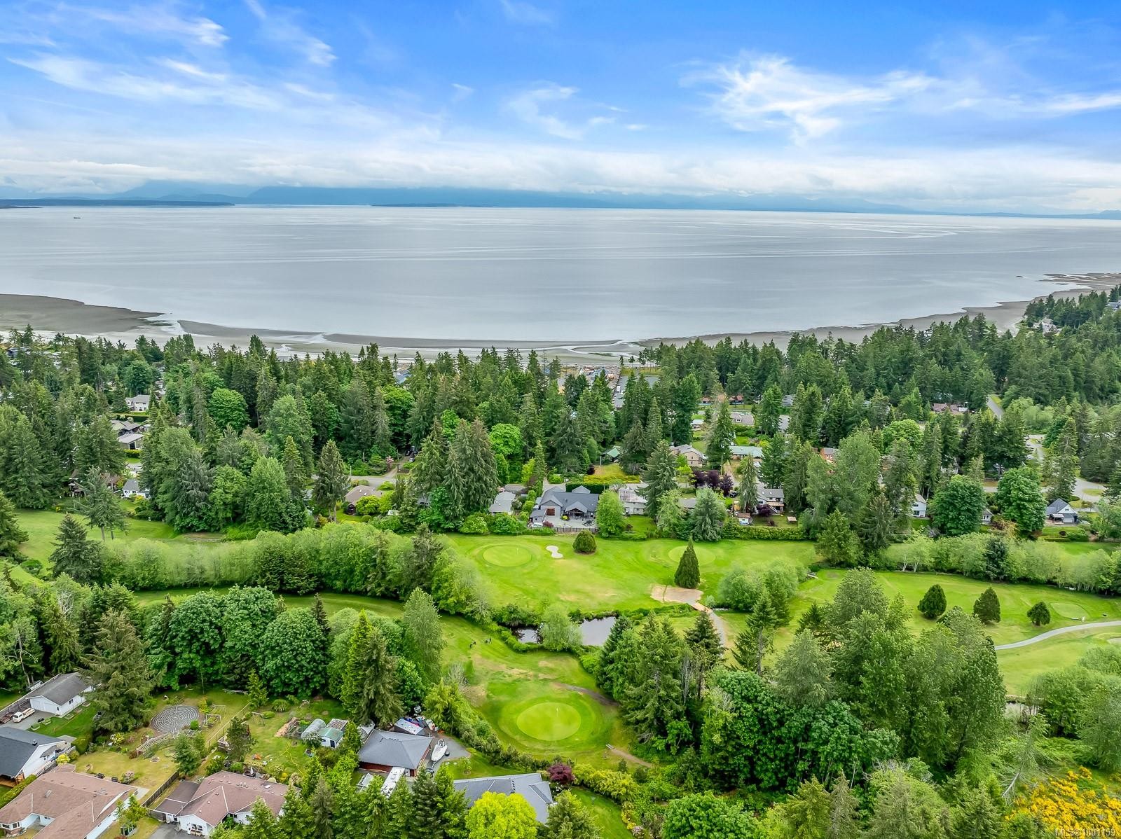 8899 Henderson Ave, Black Creek, BC