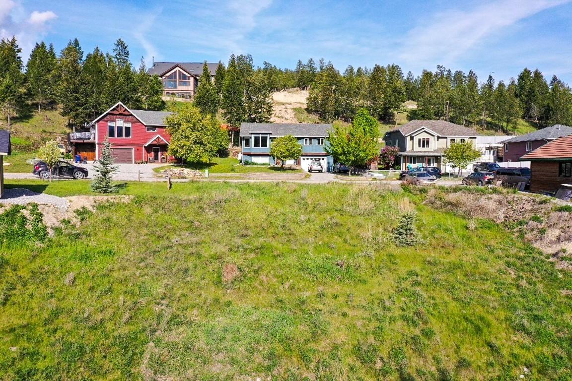 2161 Pinetree Place, Invermere, BC - Outdoor