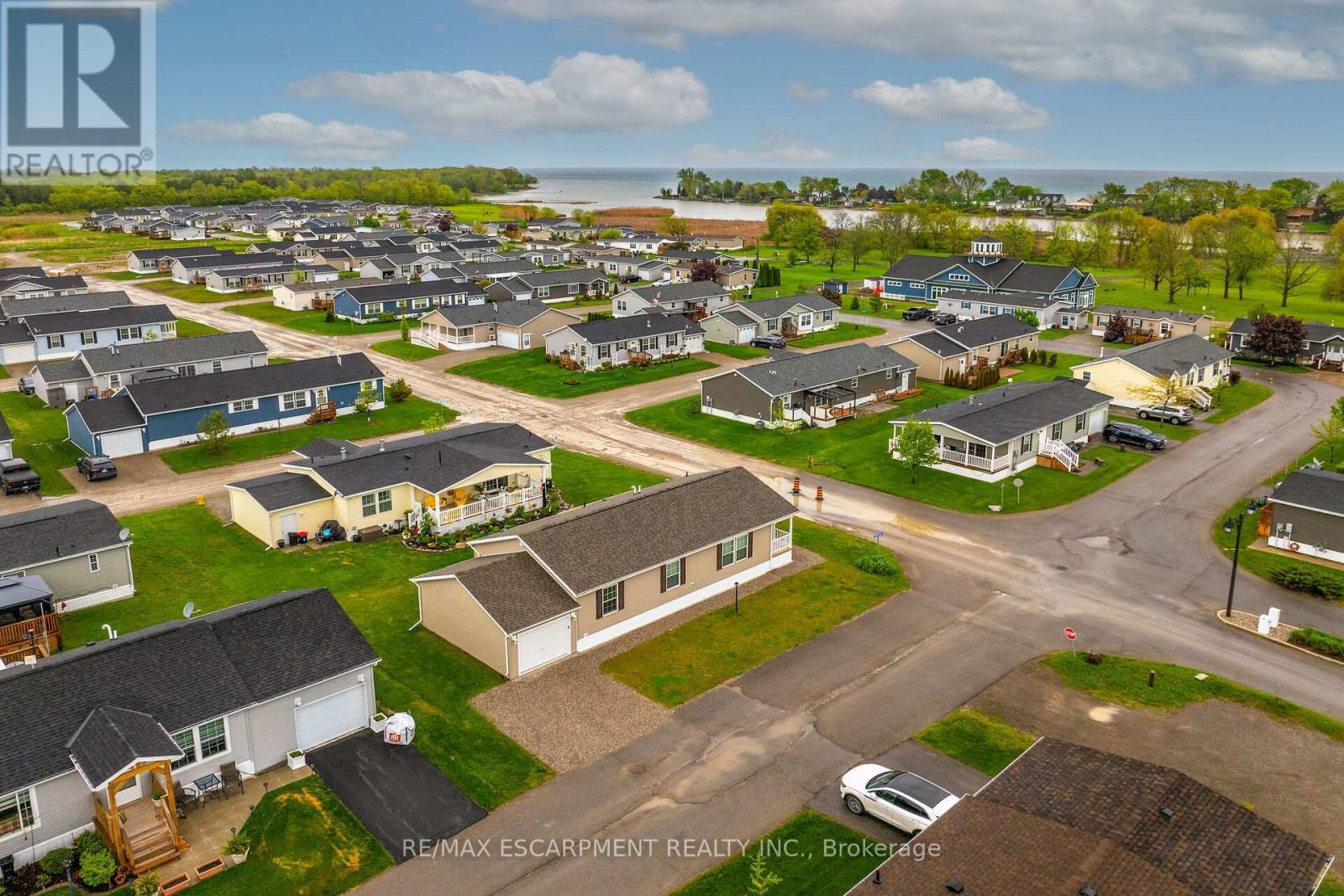 2 Driftwood Crescent, Haldimand, ON - Outdoor With View