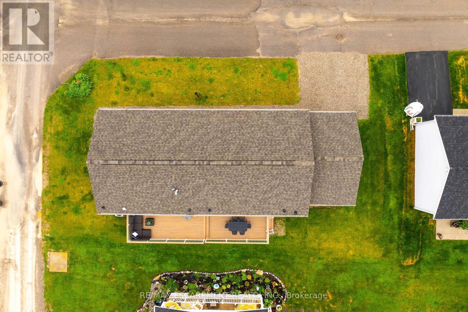 2 Driftwood Crescent, Haldimand, ON - Outdoor