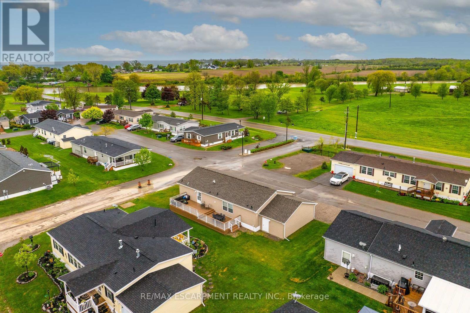 2 Driftwood Crescent, Haldimand, ON - Outdoor With View