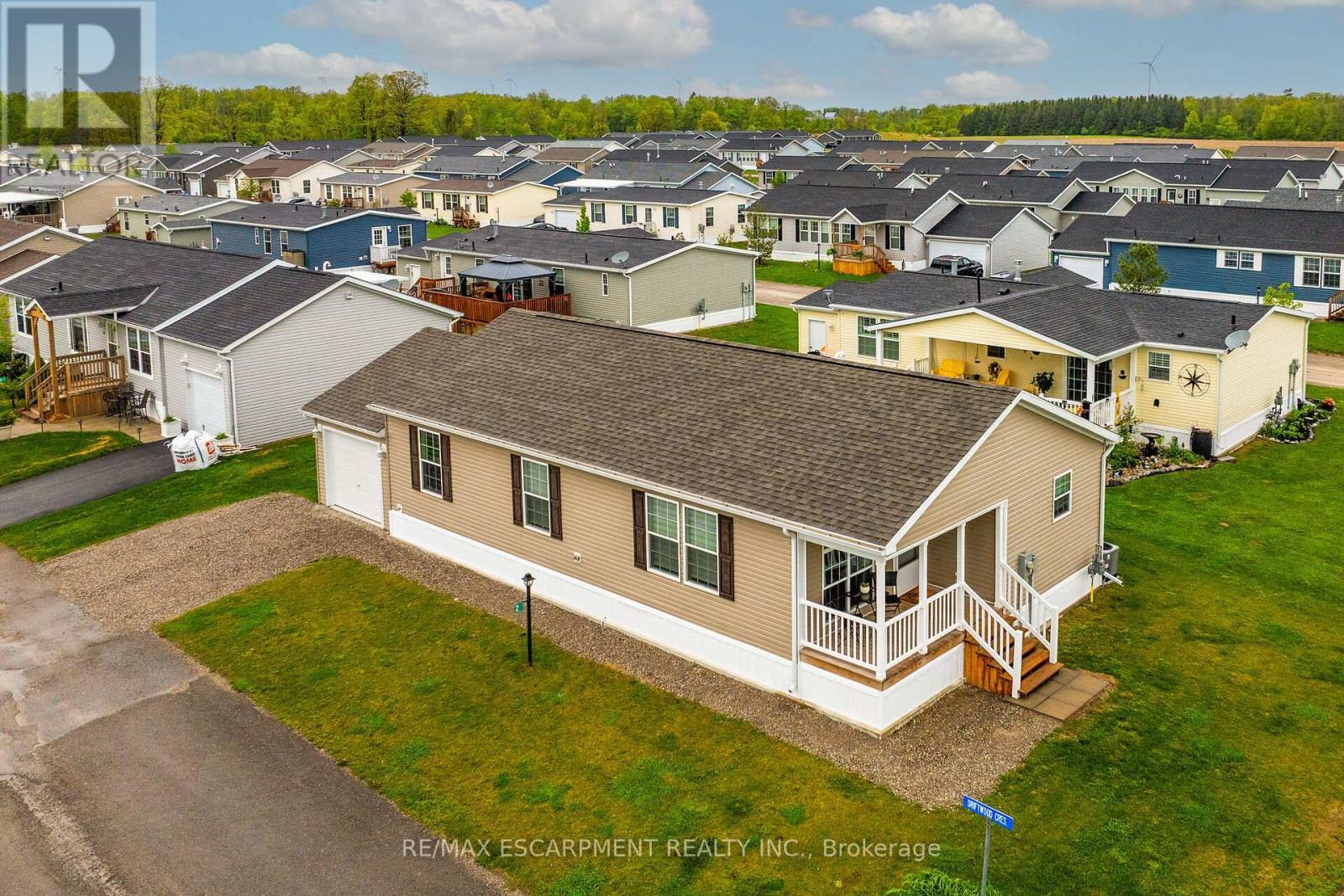 2 Driftwood Crescent, Haldimand, ON - Outdoor With Deck Patio Veranda