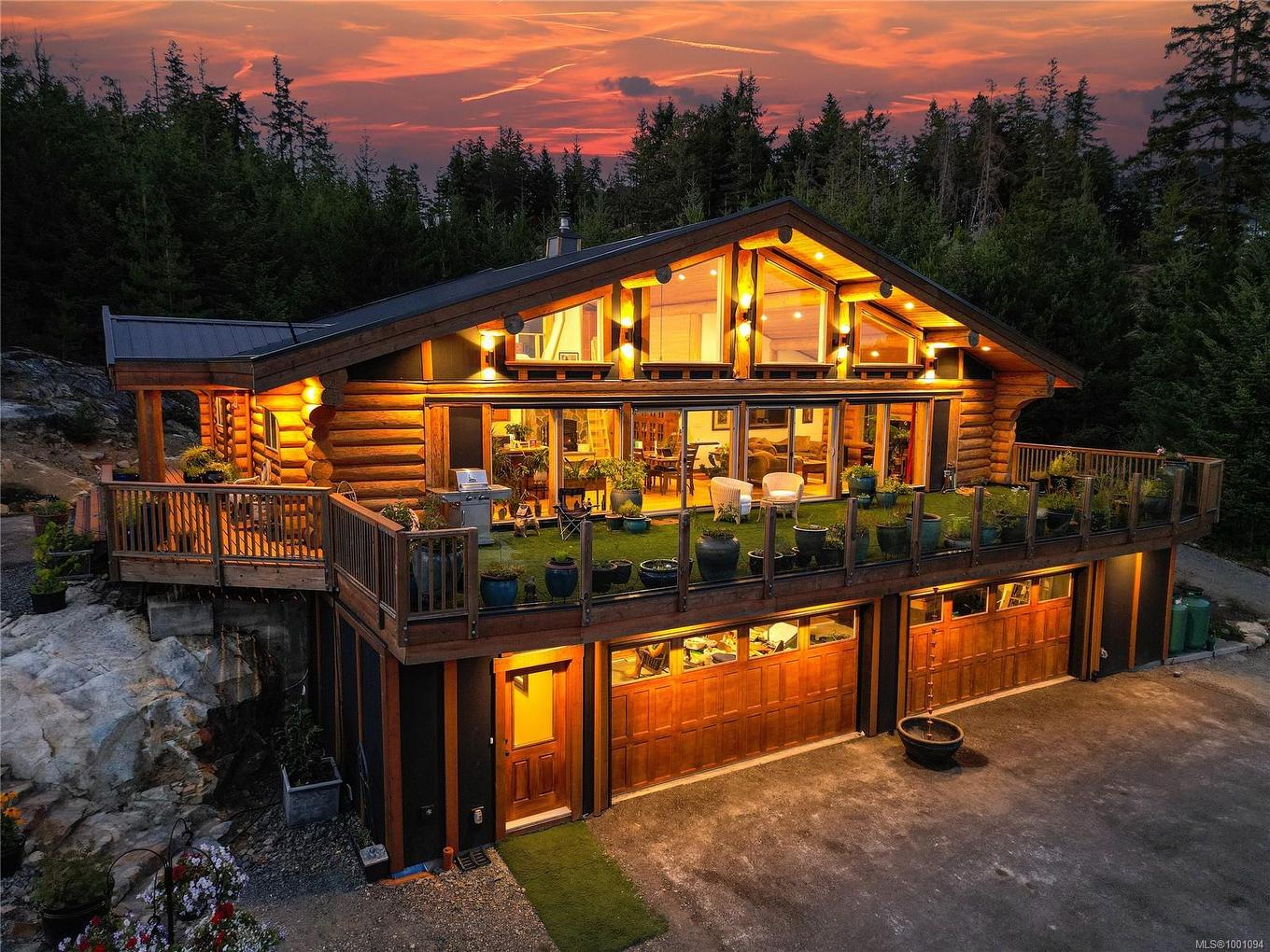 4250 Goldstream Heights Dr, Malahat, BC