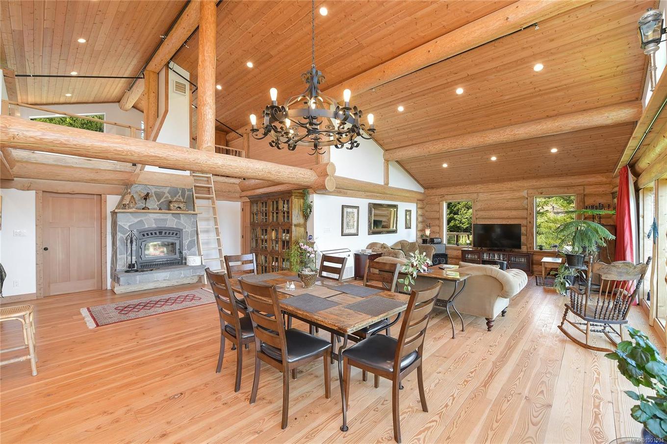 4250 Goldstream Heights Dr, Malahat, BC