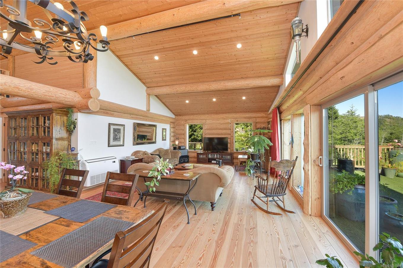 4250 Goldstream Heights Dr, Malahat, BC