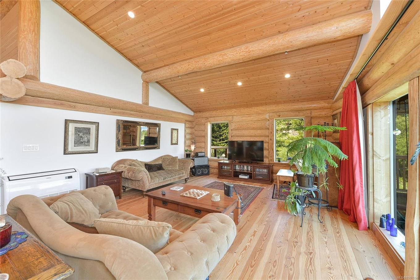 4250 Goldstream Heights Dr, Malahat, BC